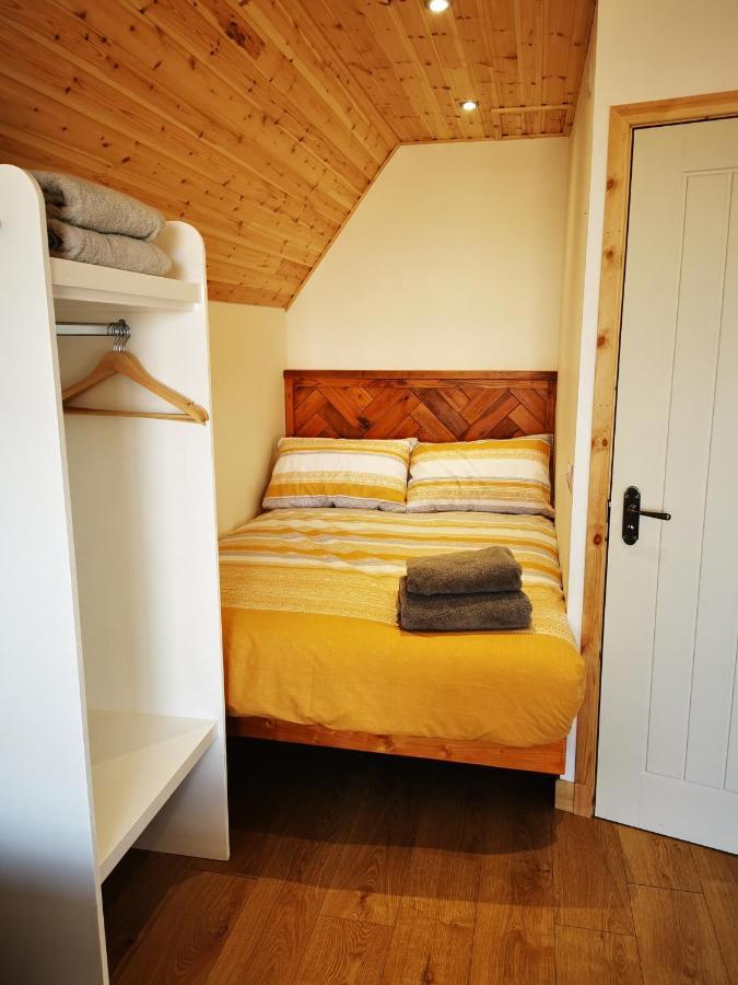 Gowanview Glamping Hotel Banff Exterior photo