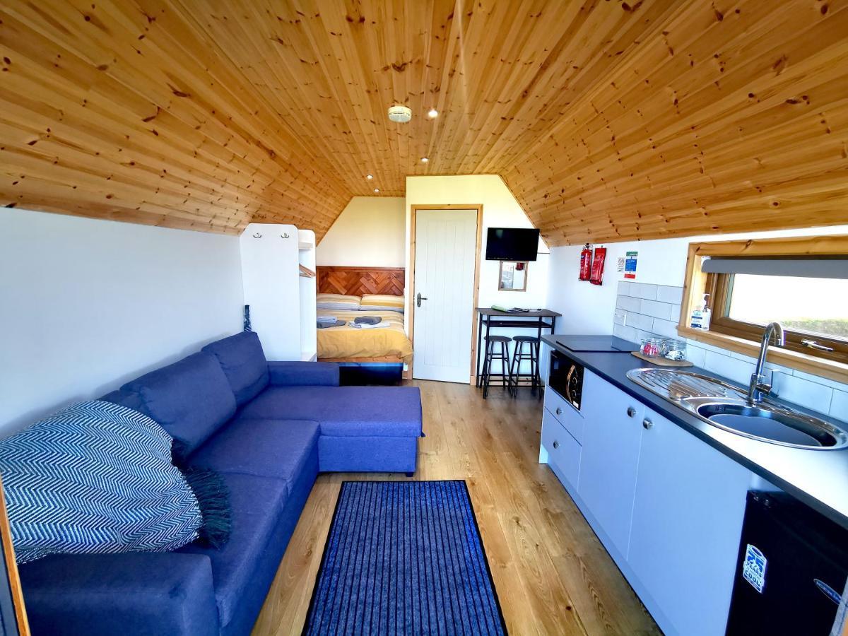 Gowanview Glamping Hotel Banff Exterior photo